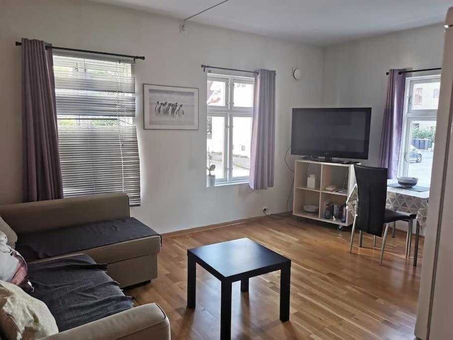Nice 1-Bedroom Apartment In Heart Of The City Stavanger Luaran gambar